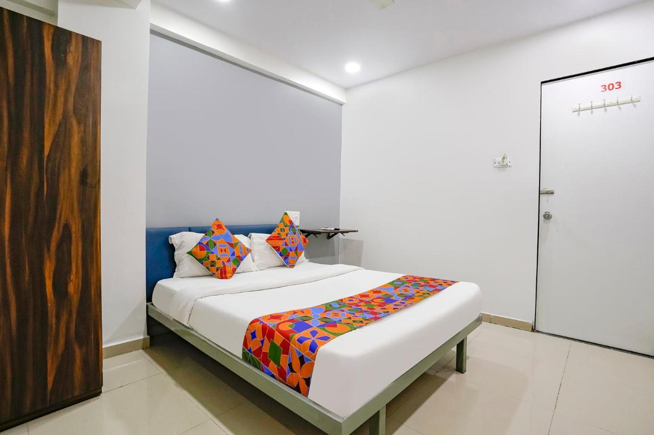 Fabexpress Blue Stone Hotel Surat Exterior photo