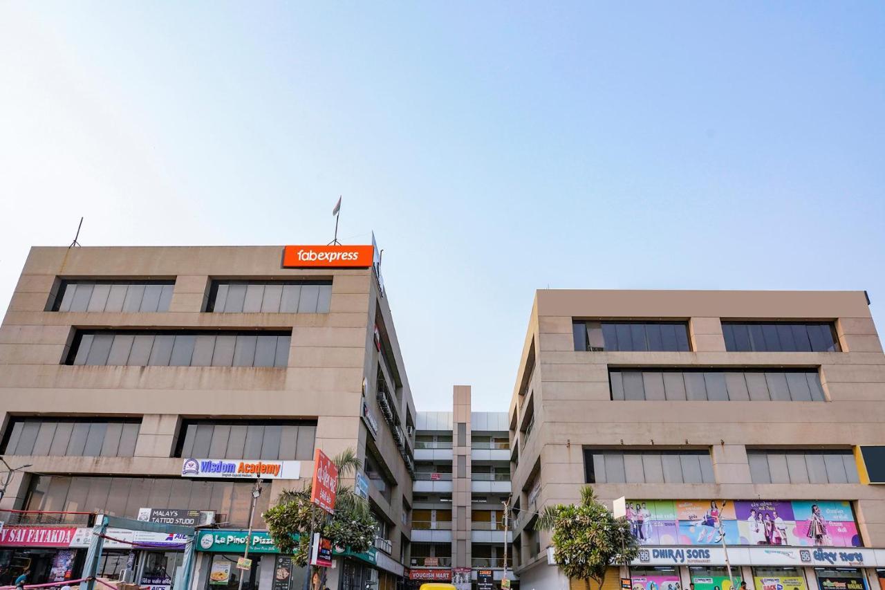 Fabexpress Blue Stone Hotel Surat Exterior photo