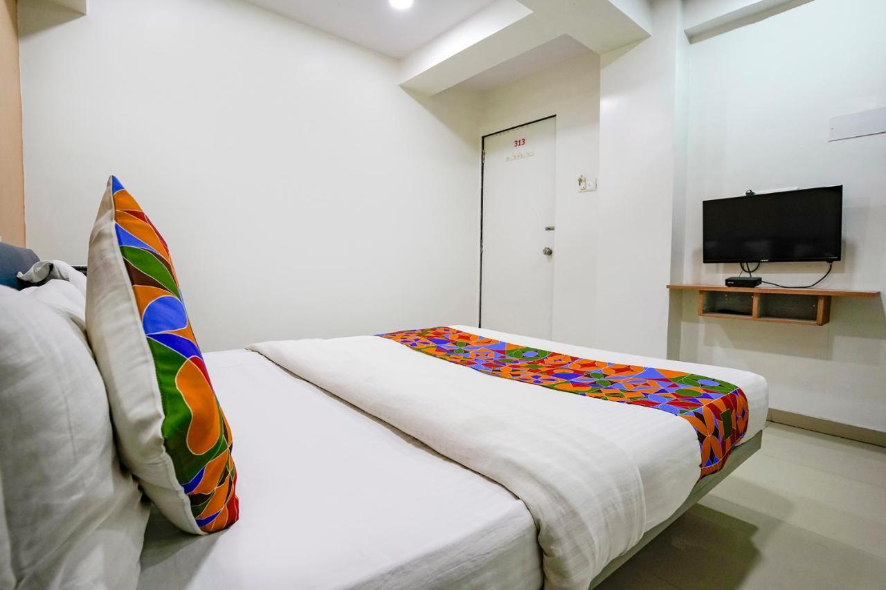 Fabexpress Blue Stone Hotel Surat Exterior photo