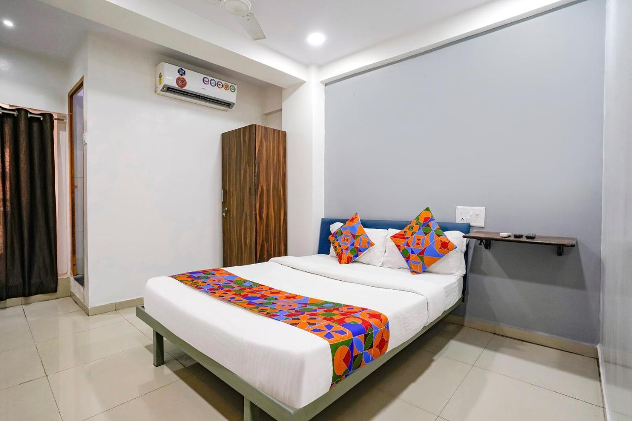 Fabexpress Blue Stone Hotel Surat Exterior photo
