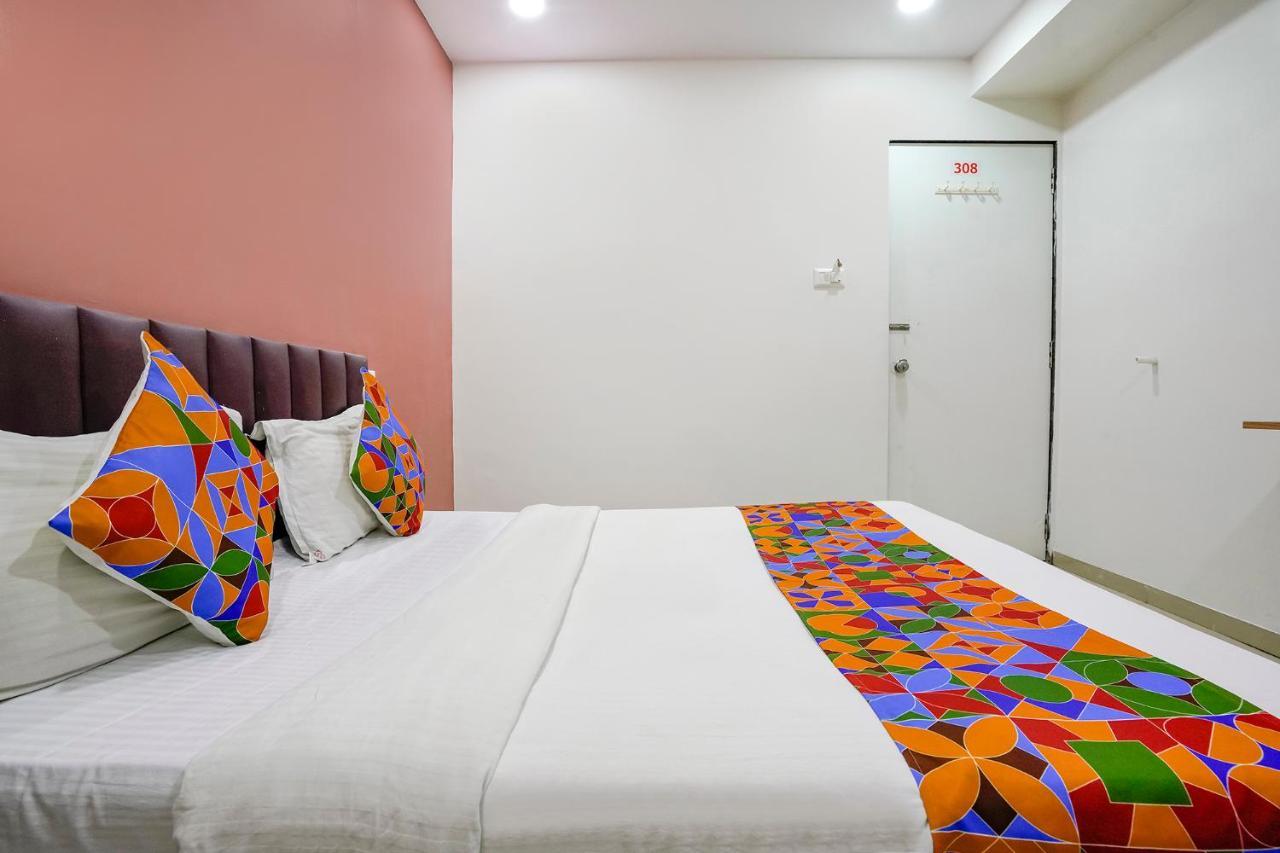 Fabexpress Blue Stone Hotel Surat Exterior photo